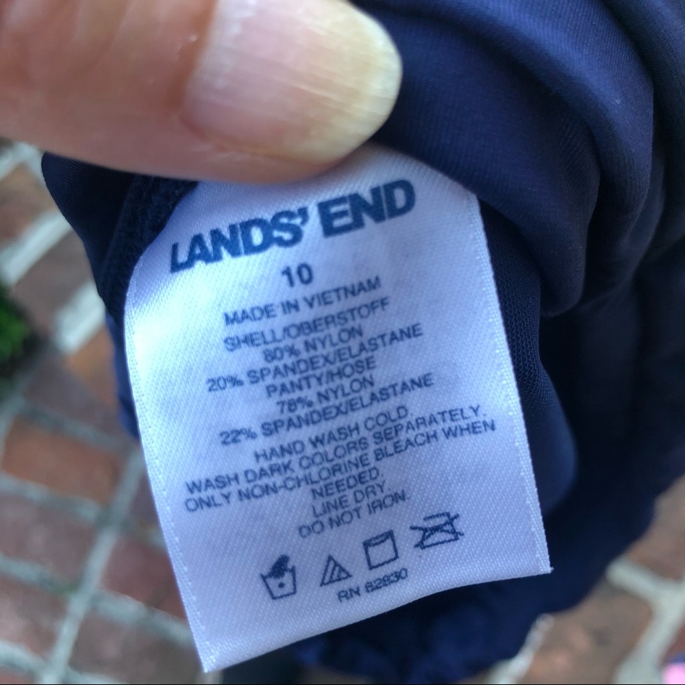 Lands end blue running shorts size 10 - Picture 5 of 6